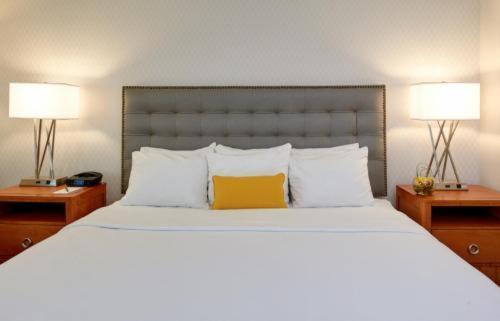 The Kensington Hotel Энн-Арбор Номер фото